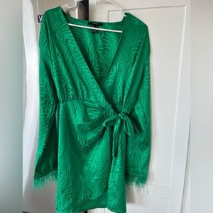Green sleeve silky dress with some flare